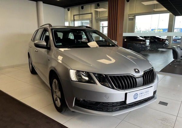 Skoda Octavia cena 54900 przebieg: 134873, rok produkcji 2019 z Limanowa małe 121